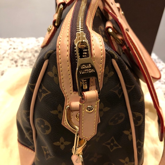 SOLD. Louis Vuitton LV Retiro PM Bag - Picture 7 of 16